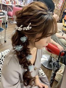 トップ盛り盛りサイド編みおろし 新宿歌舞伎町の美容室 Hair Set Up S ヘアセット メイク 着付け