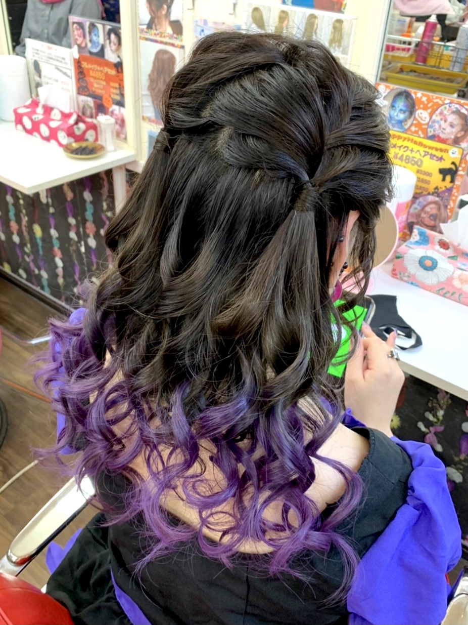 ラフで可愛い 人気の編み込みツインハーフアップ 新宿歌舞伎町の美容室 Hair Set Up S ヘアセット メイク 着付け