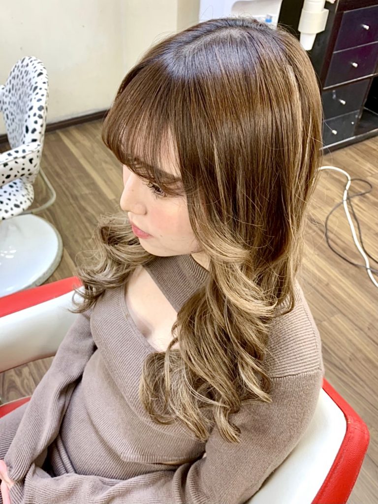 大人気 韓国風巻きおろし ヨシンモリ巻き 新宿歌舞伎町の美容室 Hair Set Up S ヘアセット メイク 着付け