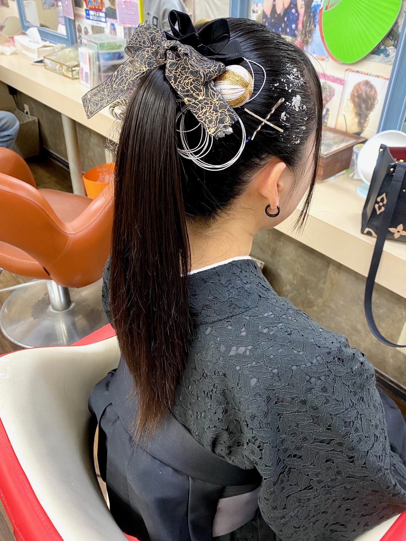 【卒業式 袴着付け＋ヘアセット】カッコ良い黒一色の袴♪(*^-^*)